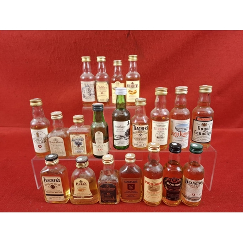 20 x Collectible Vintage mixed Whisky miniature bottles