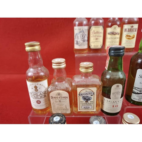 20 x Collectible Vintage mixed Whisky miniature bottles