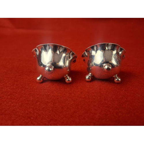 89 - Silver hallmarked salts 28 grams London 1903