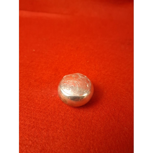90 - Silver hallmarked pill box 17.2 grams