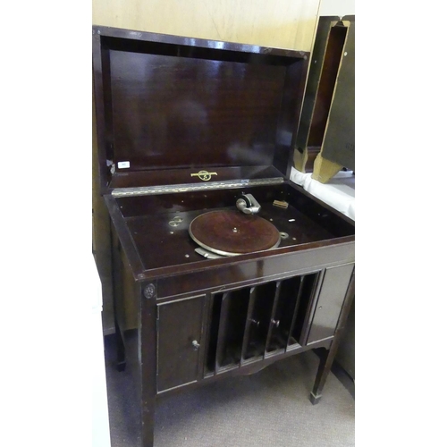 302 - Early 20th Century Columbia No 154A Gramophone