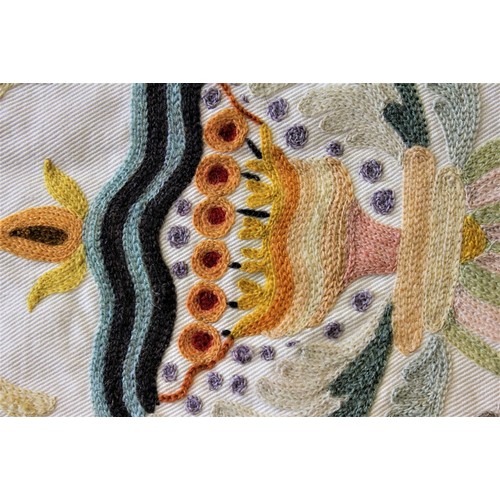 1141 - Large Hand Embroidered Crewel Arts & Crafts Wall Hanging / Table Cover, the Pattern Similar to The J... 