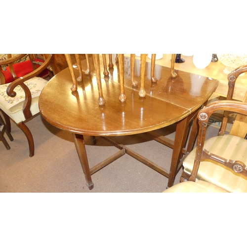 1200 - Mahogany Gateleg Dining Table