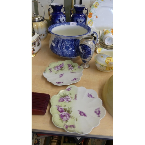 587 - Longton Transfer Printed Chamber Pot, Pair of Blue & White Vases & a Single Vase (all AF).