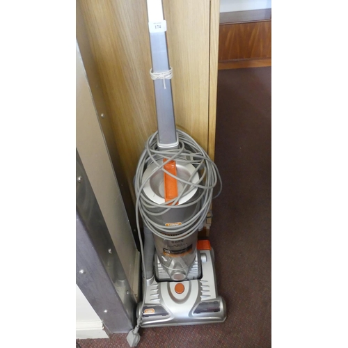 174 - Vax Vacuum