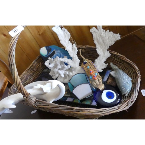 Lot 211       