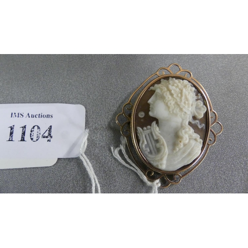 Lot 1104      