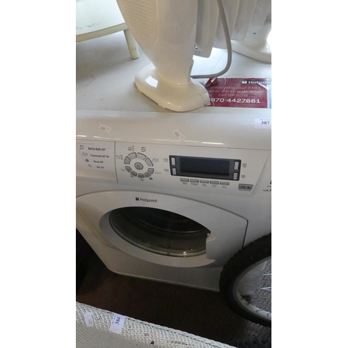 387 - Hotpoint Digital Washing Machine