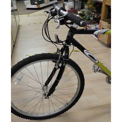 389 - Men's Carrera Gryphon Mountain Bike