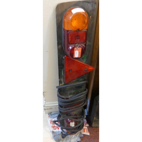 150 - Trailer Lights