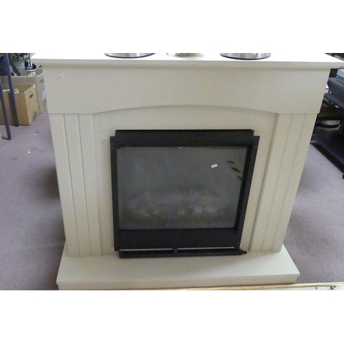 157 - Electric Fire & Surround