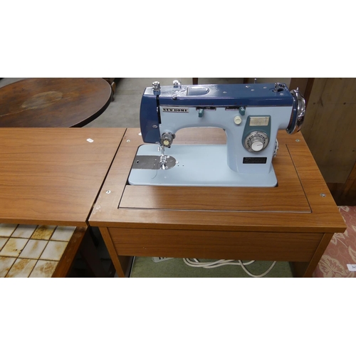 261 - New Home Sewing Machine