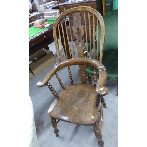 326 - Victorian Elm Windsor Chair