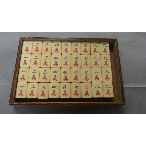 1272 - Mahjong Set in Wooden Case.