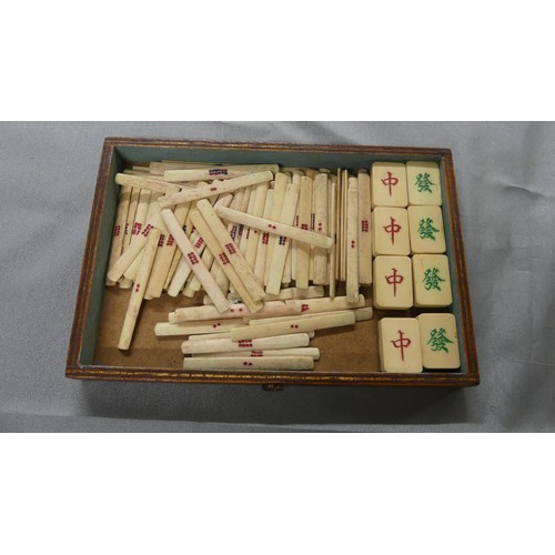 1272 - Mahjong Set in Wooden Case.