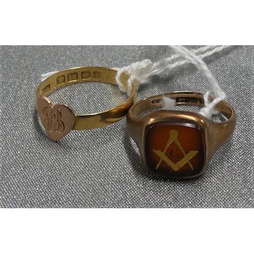 1829 - 18ct Gold Ring & 9ct Gold Masonic Ring - 5.4gms Total Weight