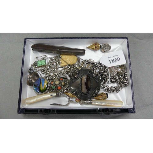 1860 - Assorted Selection of Antique Silver and Vintage Jewellery