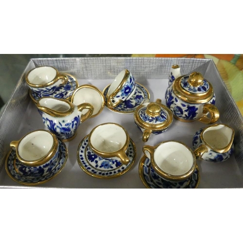 1030 - Dolls China Tea Set.