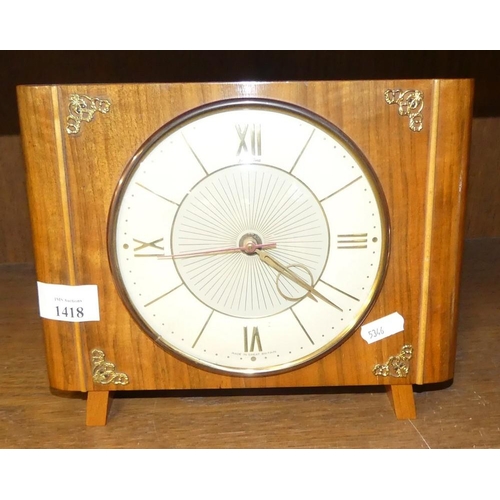 1418 - Vintage Mantel Clock.