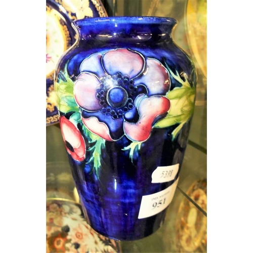 951 - Moorcroft Pottery Vase - Anemone Pattern, Standing approx 15.5cm tall.