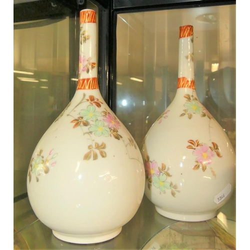 976 - Pair of Japanese Bud Vases.