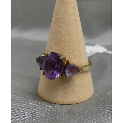 1817 - Gold 3-Stone Gem Ring, Uk Size T.