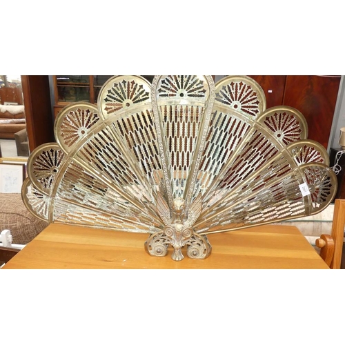 2167 - Brass Fan Shaped Fire Guard.