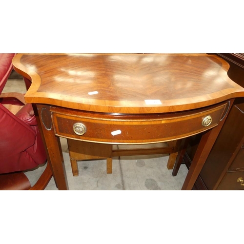 2195 - Mahogany Side Table.