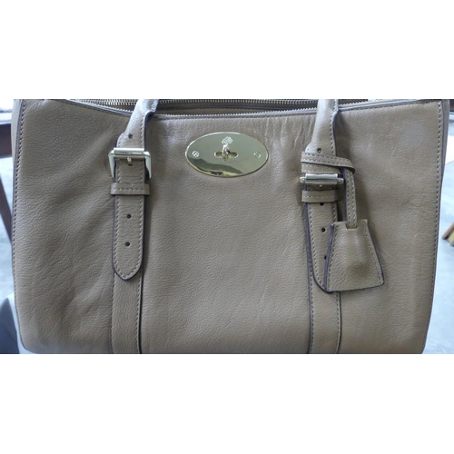 711 - Ladies Mulberry Handbag.