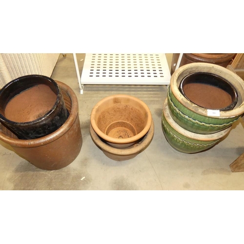 88 - Assorted Plant Pots.