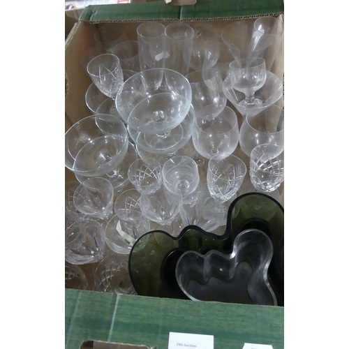 1471 - Box - Assorted Glassware.