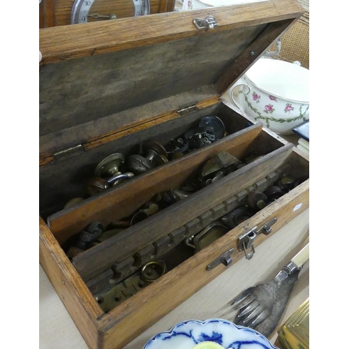 1549 - Case of Door Handles, Drawer Handles etc.