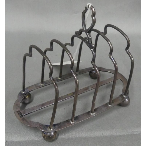 1588 - Sheffield Silver 5 Wire Toast Rack, weighing approx 2.4oz troy.