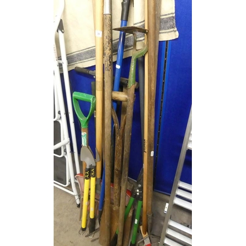 20 - Assorted Garden Tools.