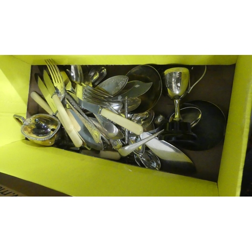 1020 - Box - Silverplated Cutlery.