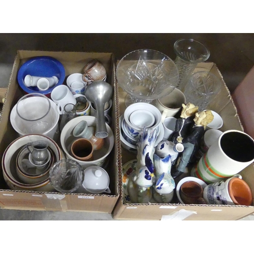 1042 - Box - Pottery & Glass.