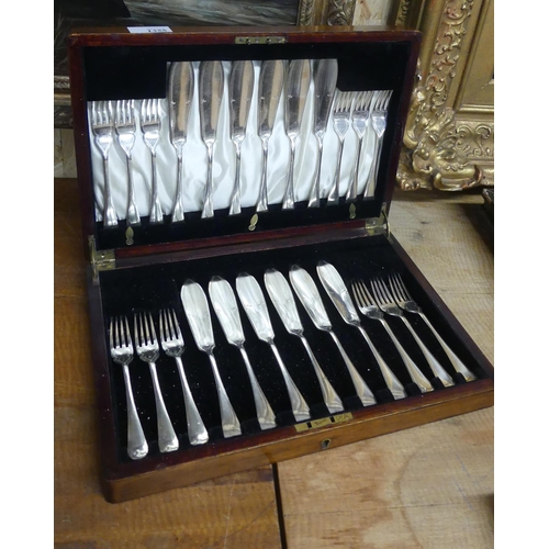 1355 - Cased Set of Silverplated Fish Knives & Forks.