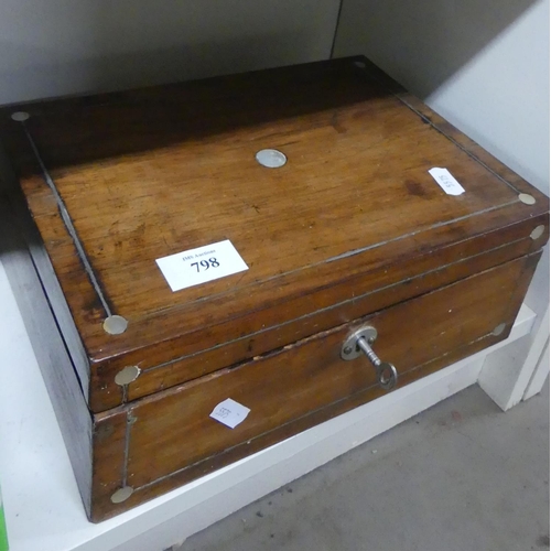 798 - Victorian Rosewood Jewellery Box.