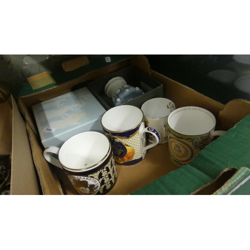 952 - Box - Royal Commemorative Mugs, Trinket Box etc.