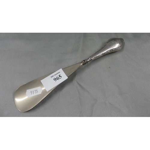 965 - Silver Handled Shoe Horn.