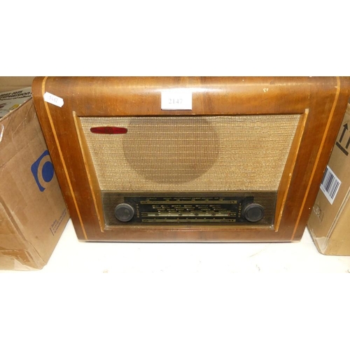 2147 - Vintage Pye Valve Radio.