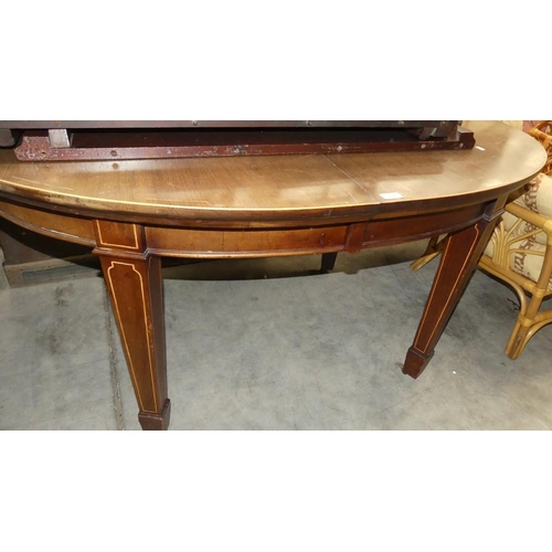 2245 - Edwardian Mahogany Inlaid Wind-Out Dining Table With 2 Extra Leaves.