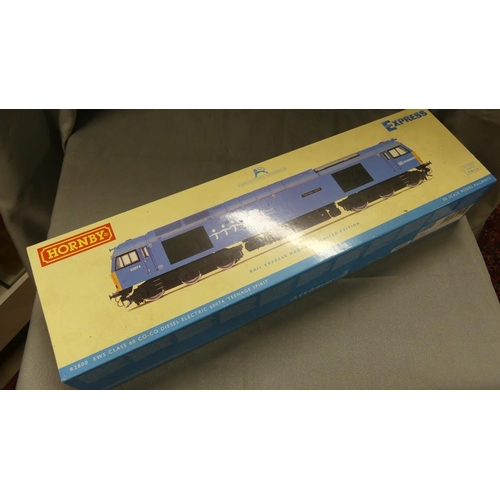 1456 - Boxed Hornby OO Gauge Class 60 Locomotive 60074 - Teenage Spirit.