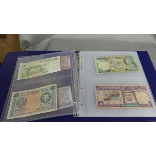 1672 - Folder of Collectable 6 Bank Notes