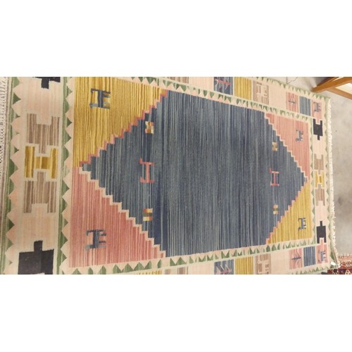 2014 - Fringed & Bordered Eastern Rug - 245 x 150cm