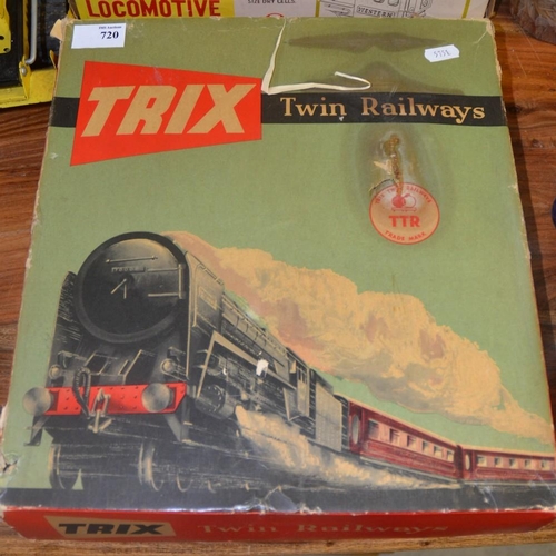 720 - Vintage Trix Twin Railways Train Set In Original Box.