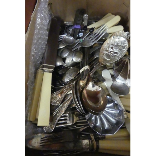 1528 - Box - Silverplated & Other Cutlery.