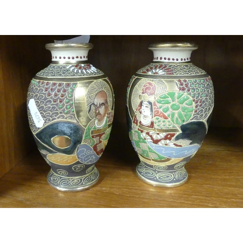 1542 - Small Pair of Japanese Satsuma Vases, approx 14cm tall.