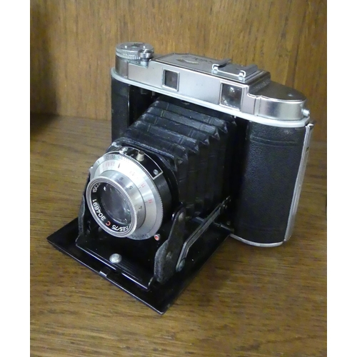 1560 - Vintage Solida II 6 x 6 120 Camera