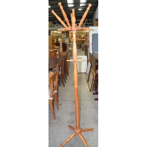 2288 - Pine Coat Rack.